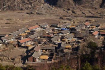 田园狂想曲：中国现代乡村建筑与农村想象